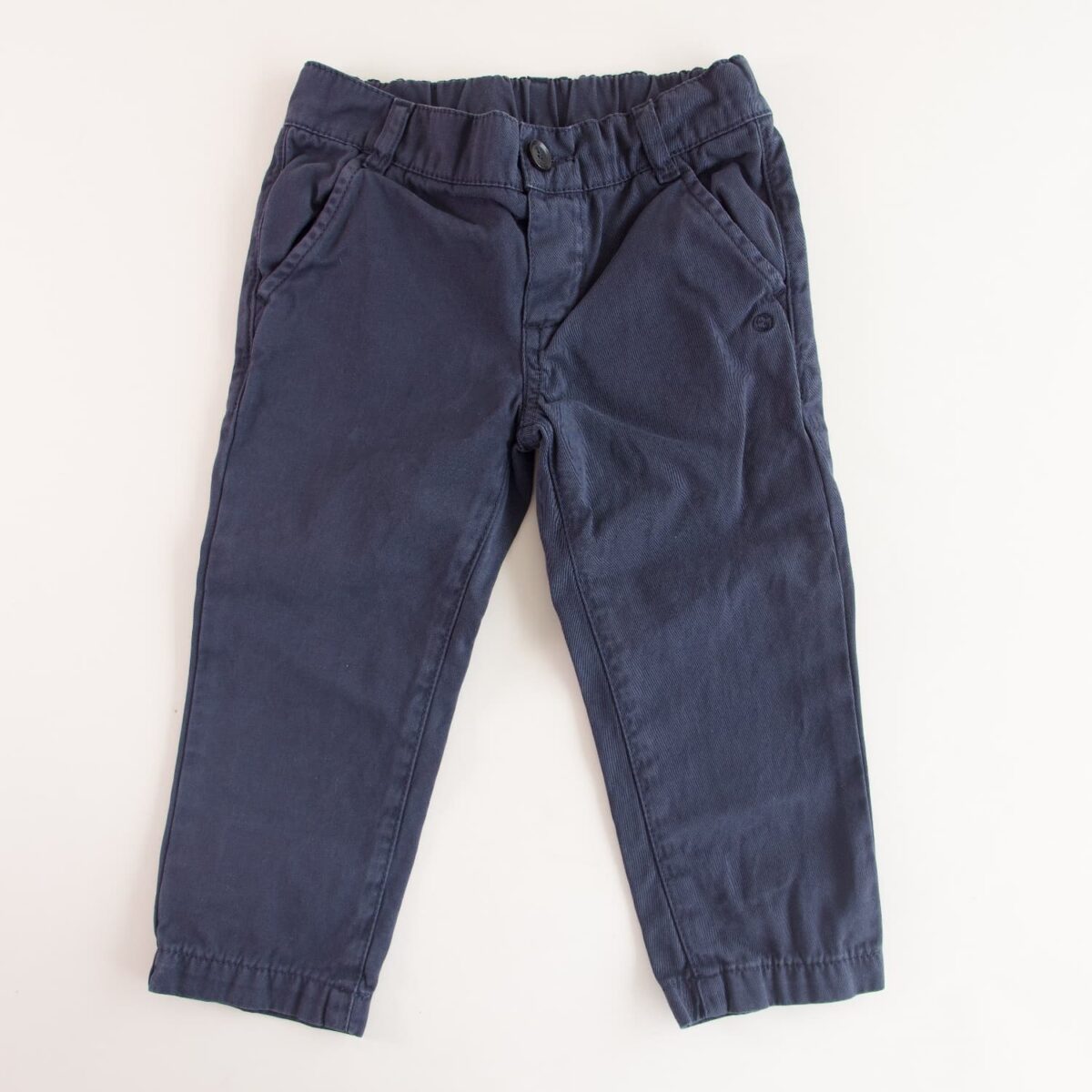 PANTALON AZUL MARINO – LOGO BORDADO