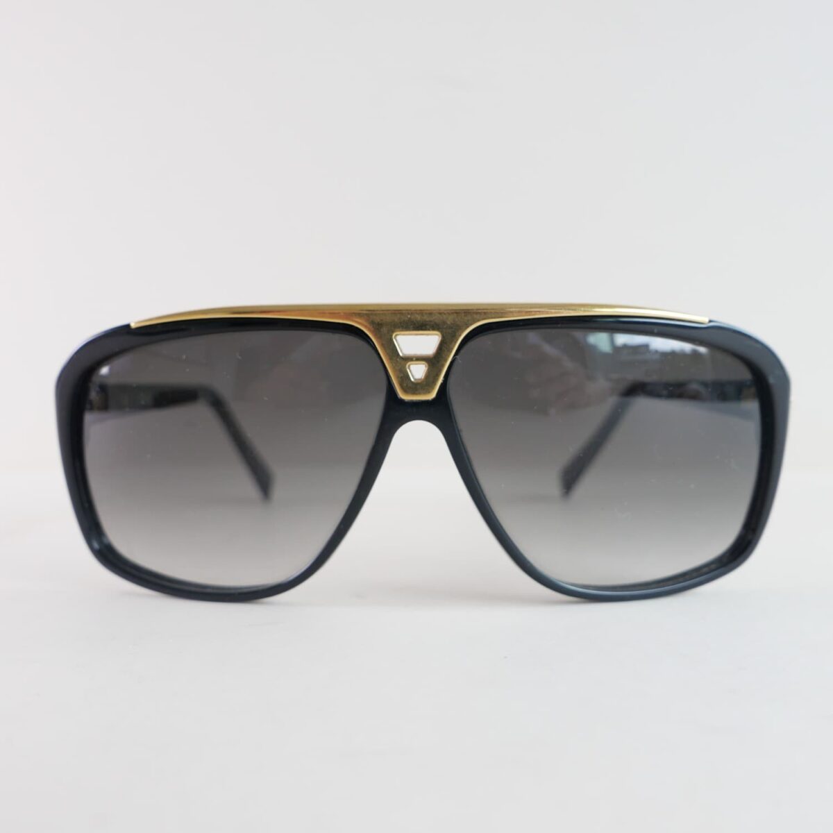 LENTES NEGROS CON DORADO