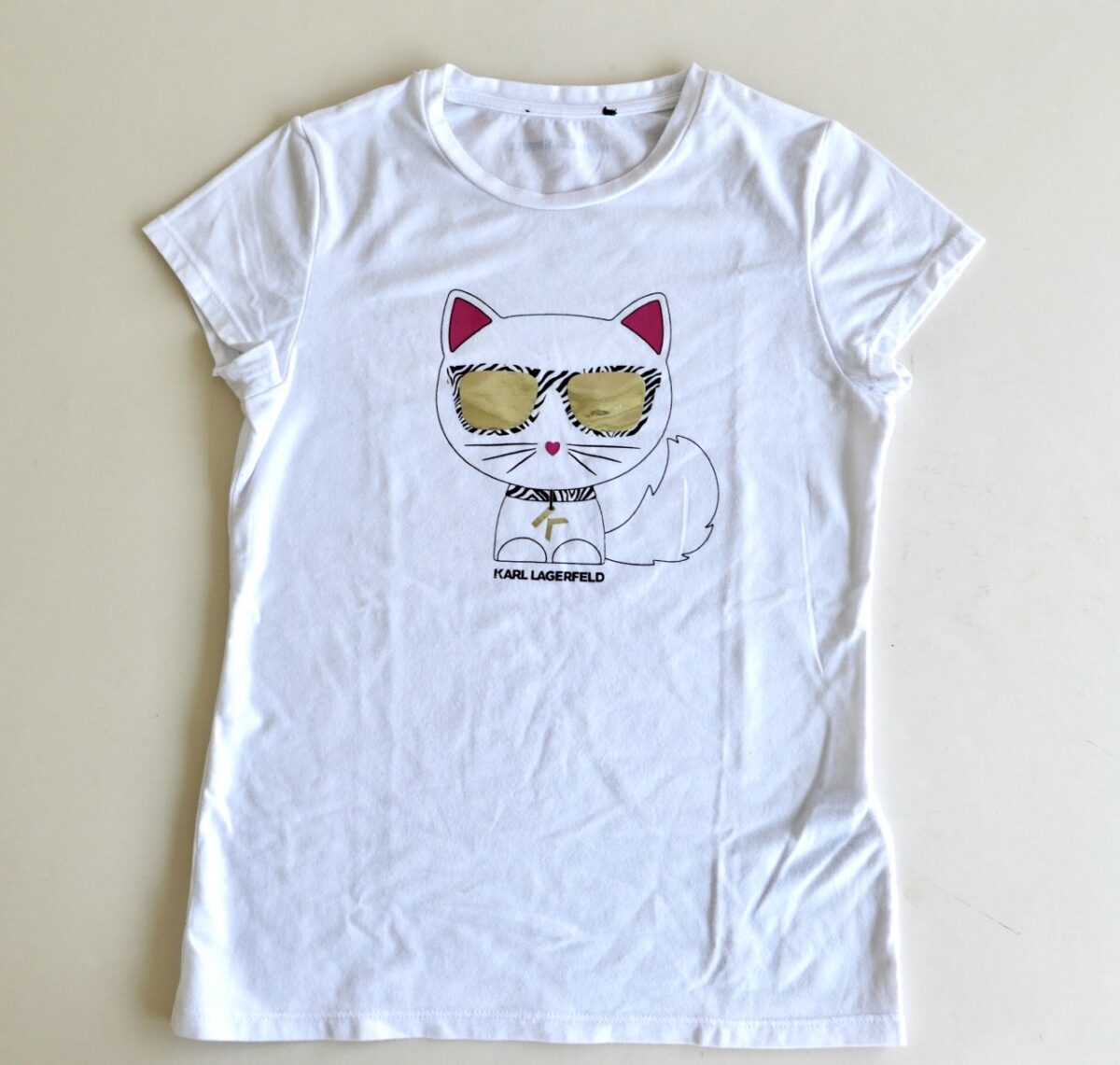 PLAYERA BLANCA CON GATO