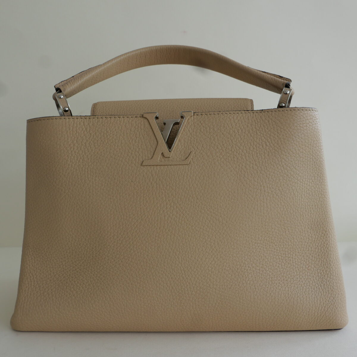 LOUIS VUITTON CAPUCINES MM