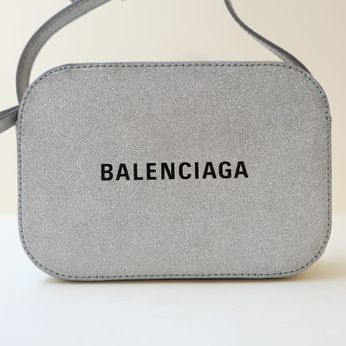 BALENCIAGA CAMARA BAG